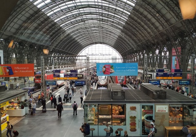 Frankfurt Central Station shopping area