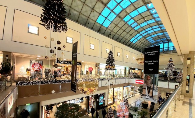 Hessen Center interior