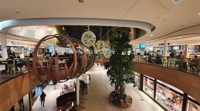 Skyline Plaza Frankfurt exterior